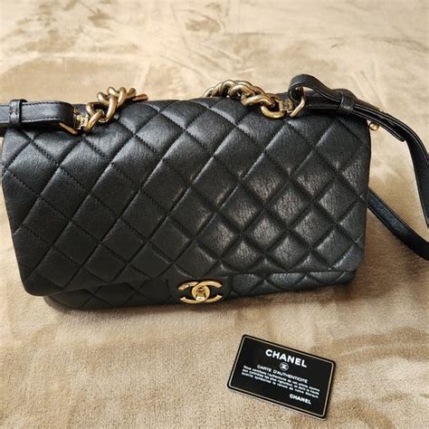 chanel trapezio flap bag